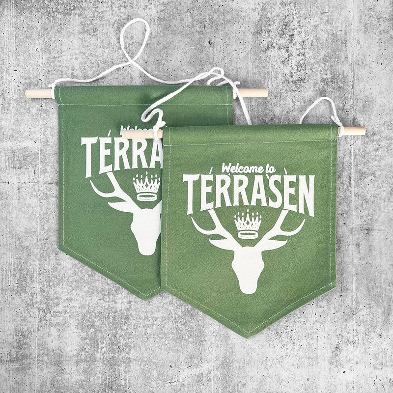 TERRASEN Colorful Hand Dyed Pin Banner