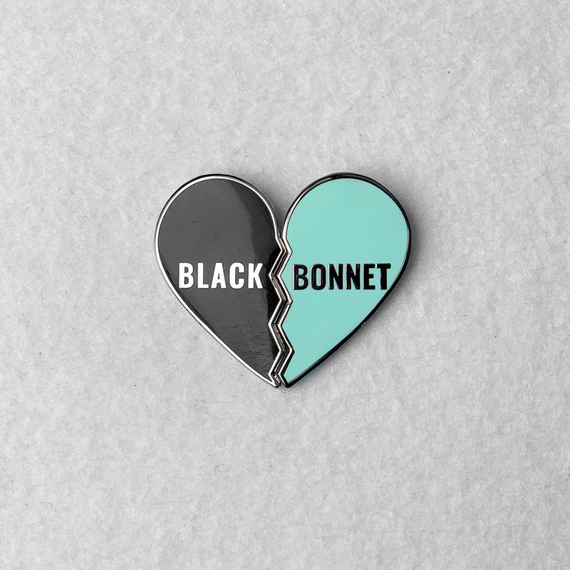BLACK/BONNET CRACKED HEARTS Collar Chain set